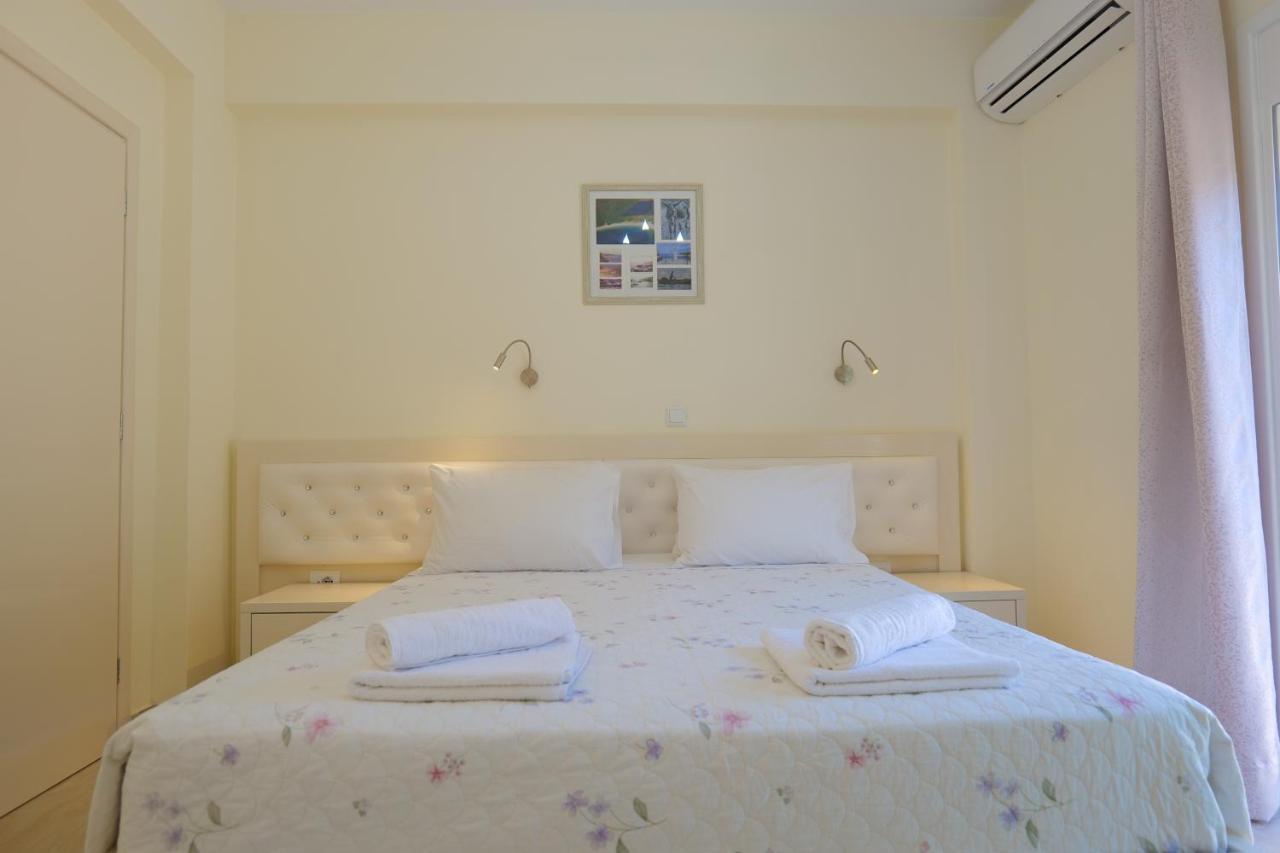 Sunny Holiday Sarande Bagian luar foto