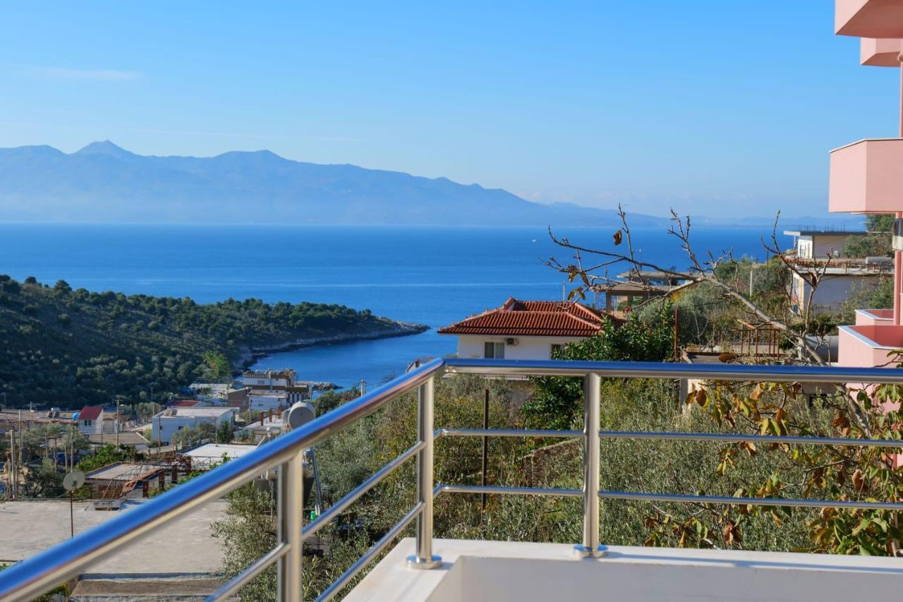 Sunny Holiday Sarande Bagian luar foto